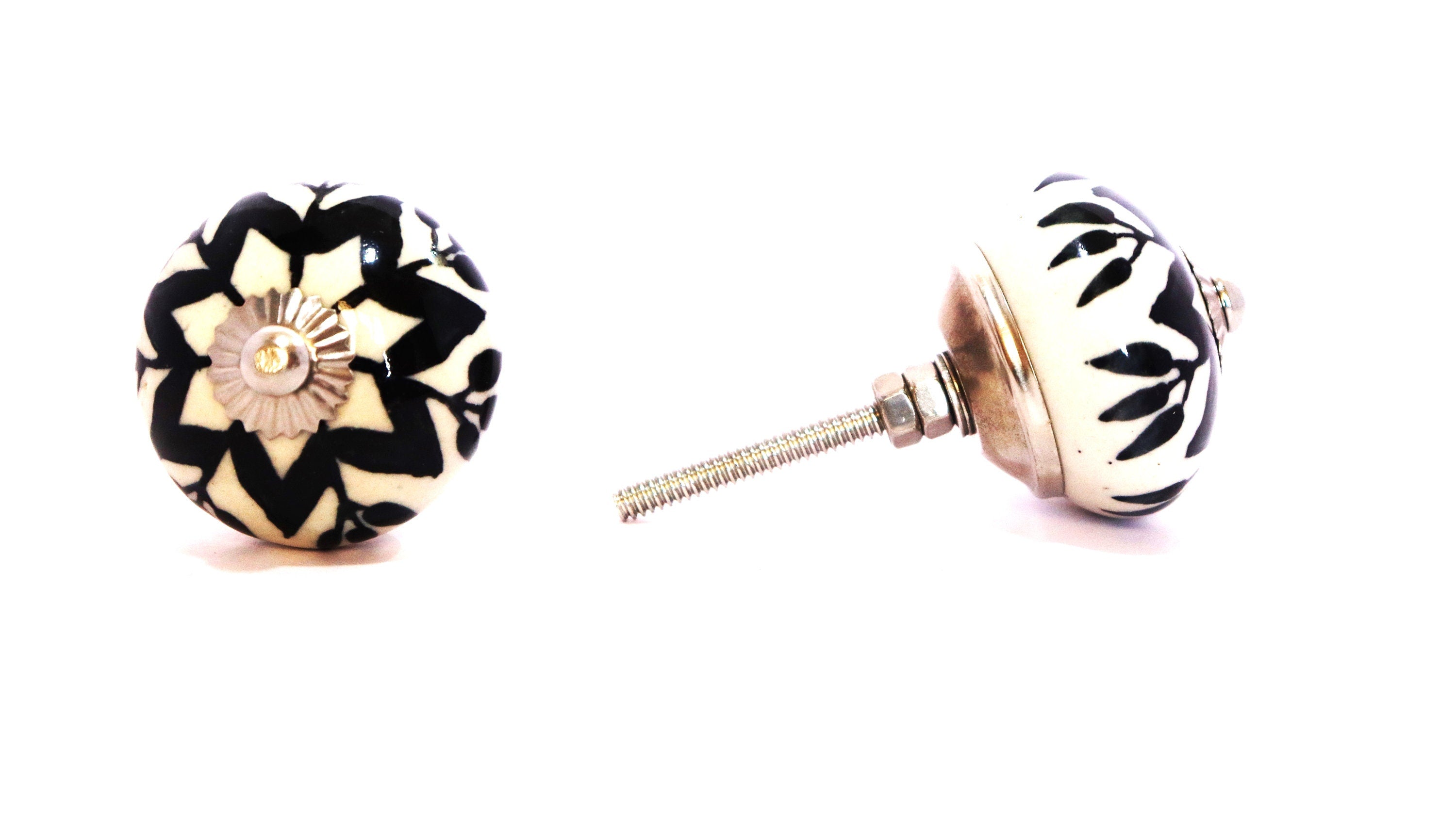 Elegant Black Floral Knobs Set