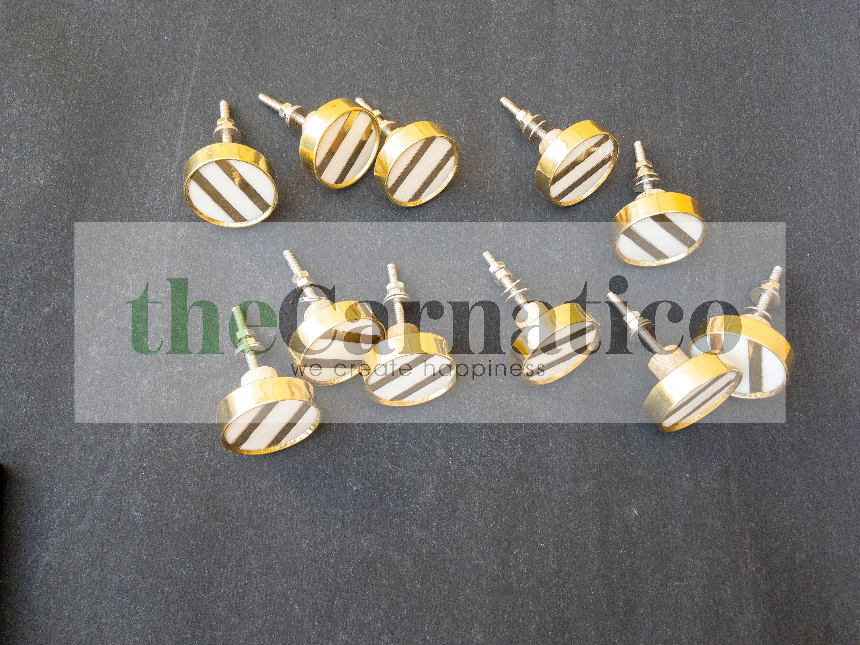 Stylish Resin & Wood Knobs