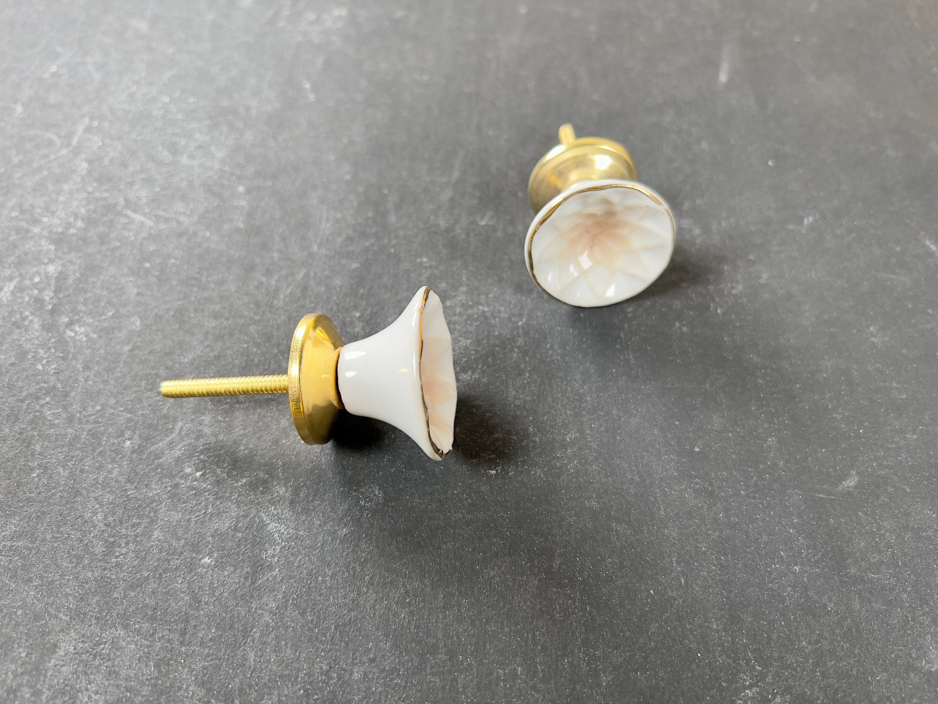 Stylish Ceramic Knobs Set 6pc