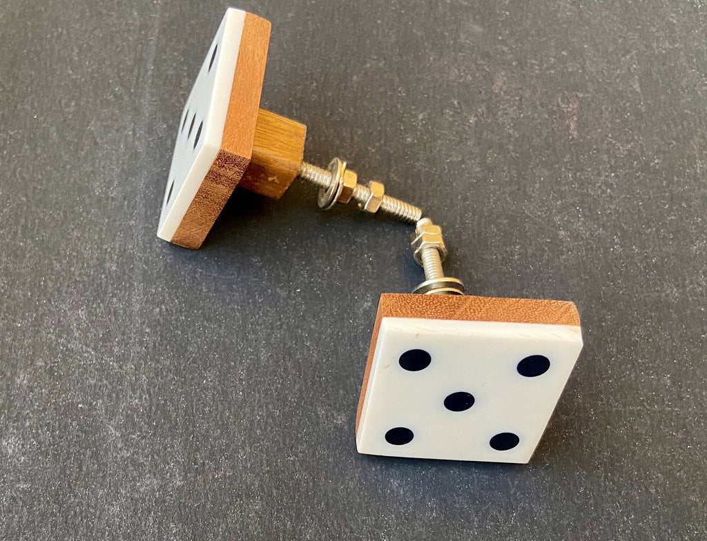 Elegant Resin Brass Knobs Set
