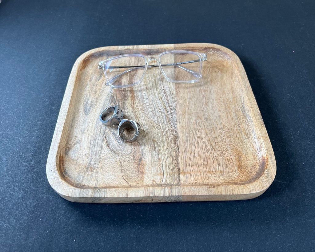 Organize Your Desk in Style