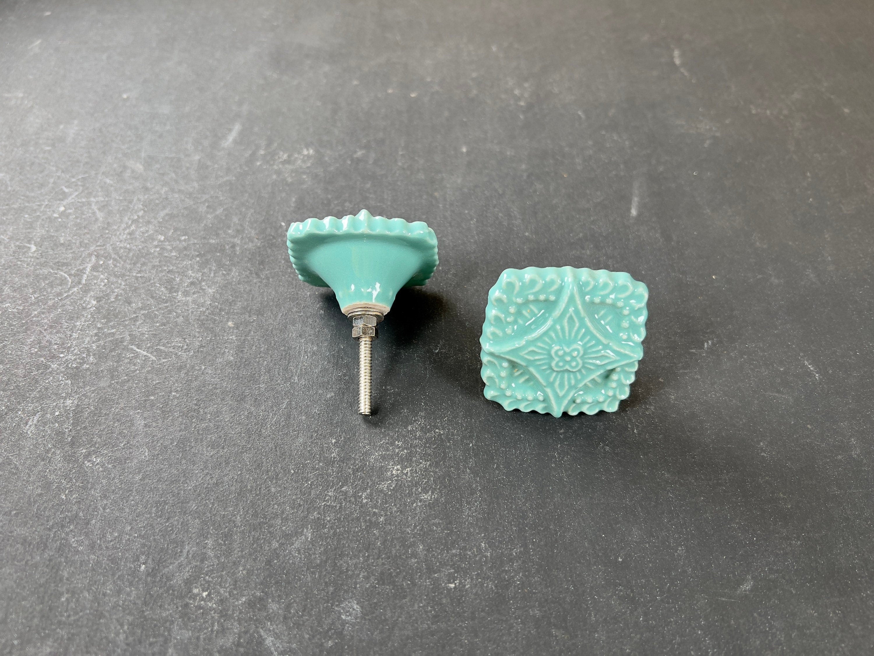 Chic Ceramic Knobs 6-Pack