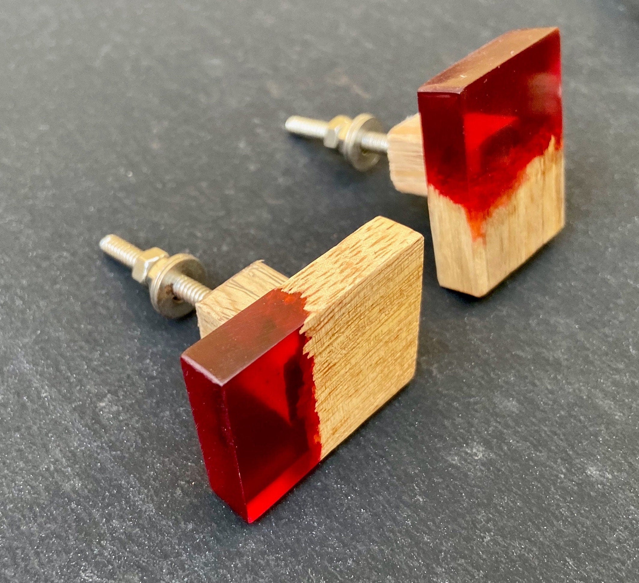 Pick 32 Unique Knobs Today