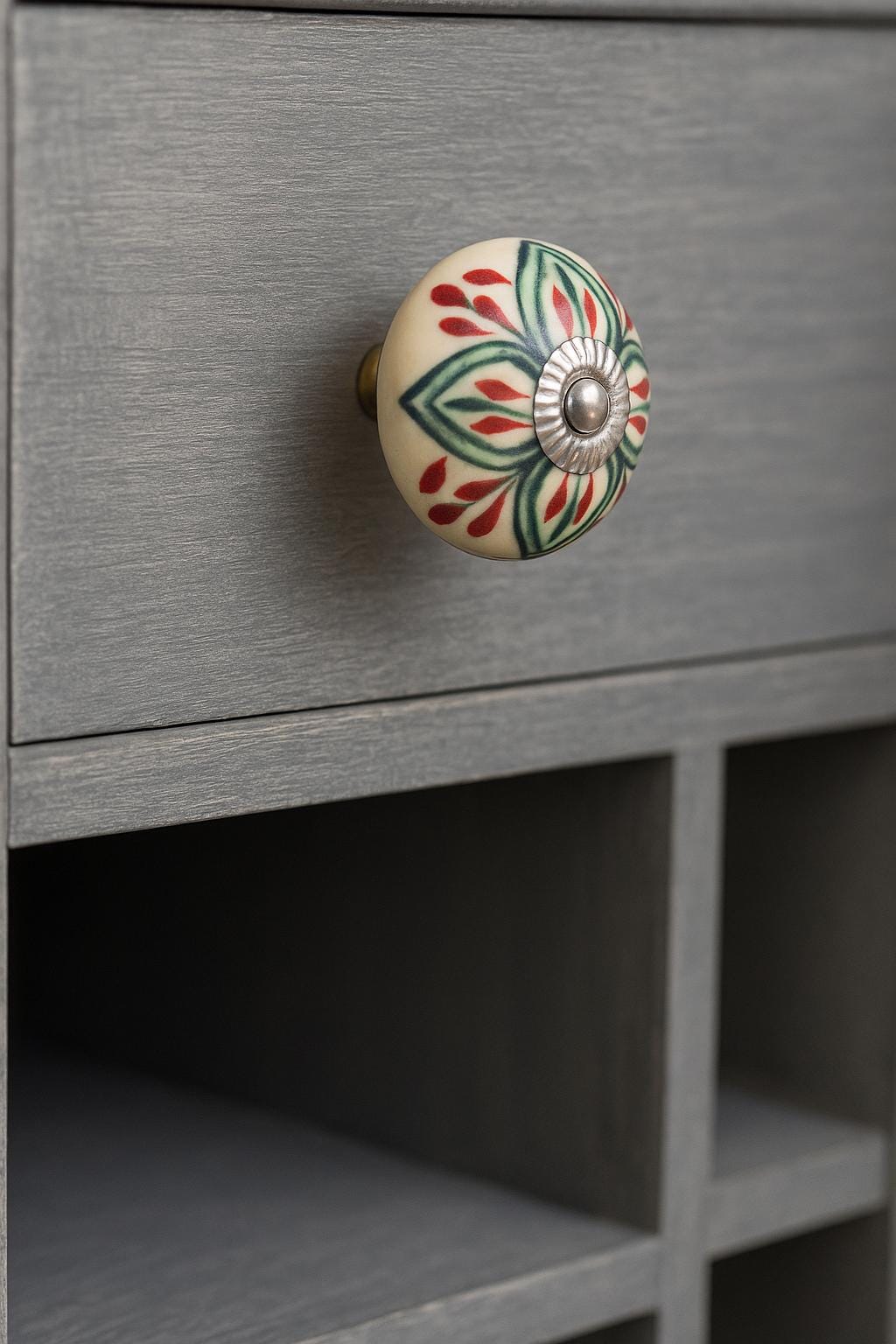 Elegant Cream Ceramic Knobs