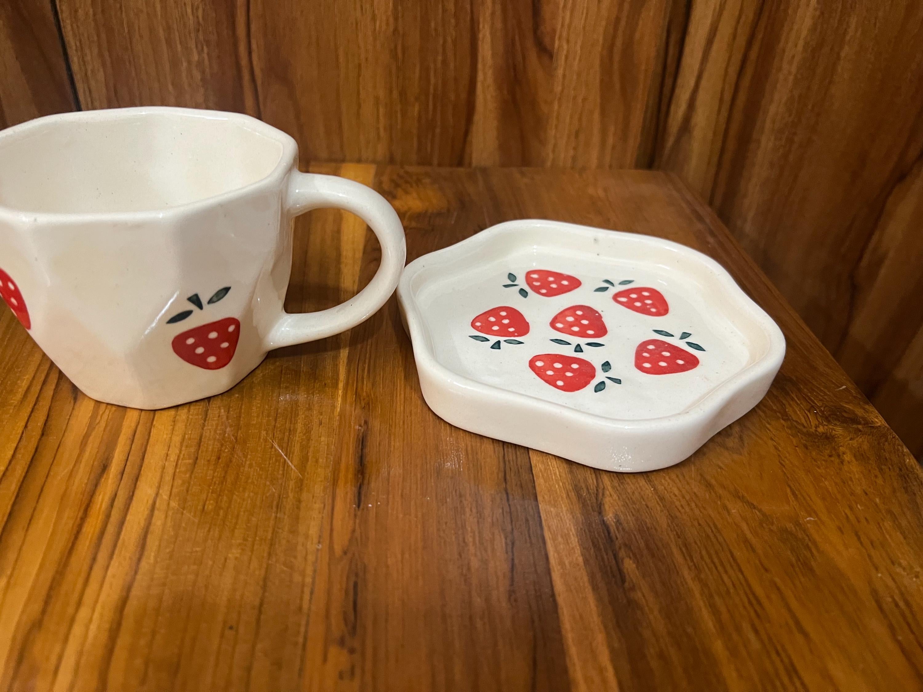 Strawberry Ceramic Mug Set