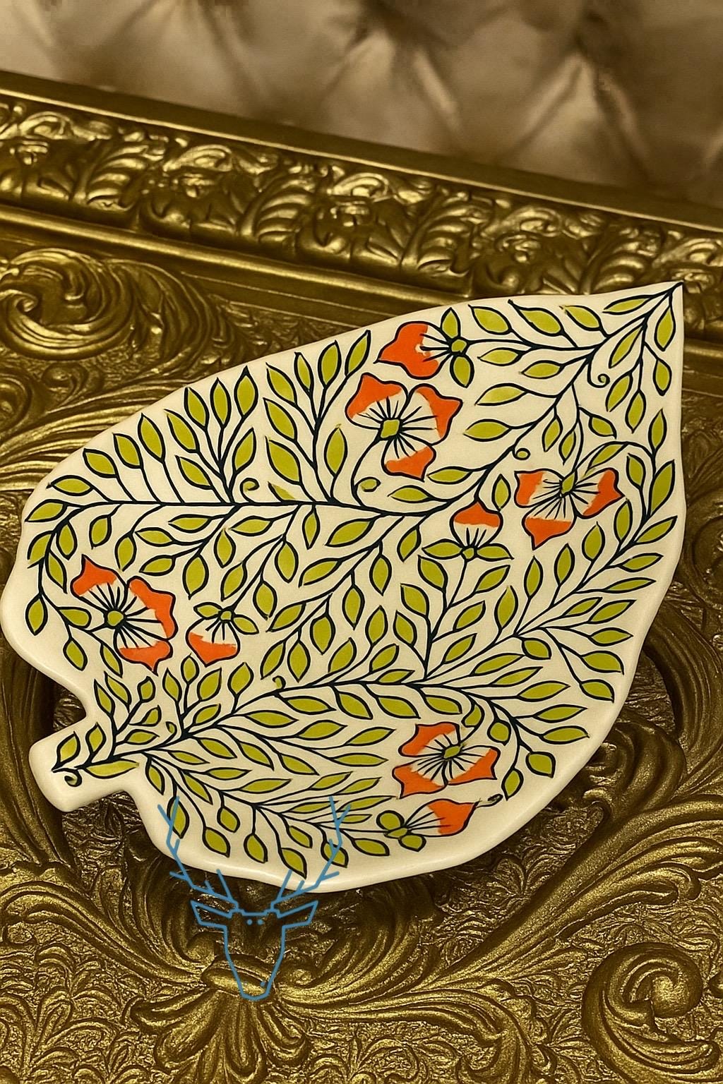Leaf-Shaped Ceramic Luxury Plate