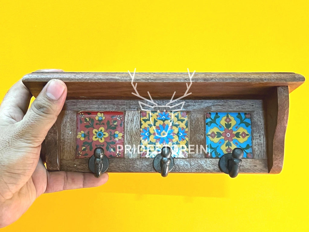 Sleek Ceramic Tile Key Rack