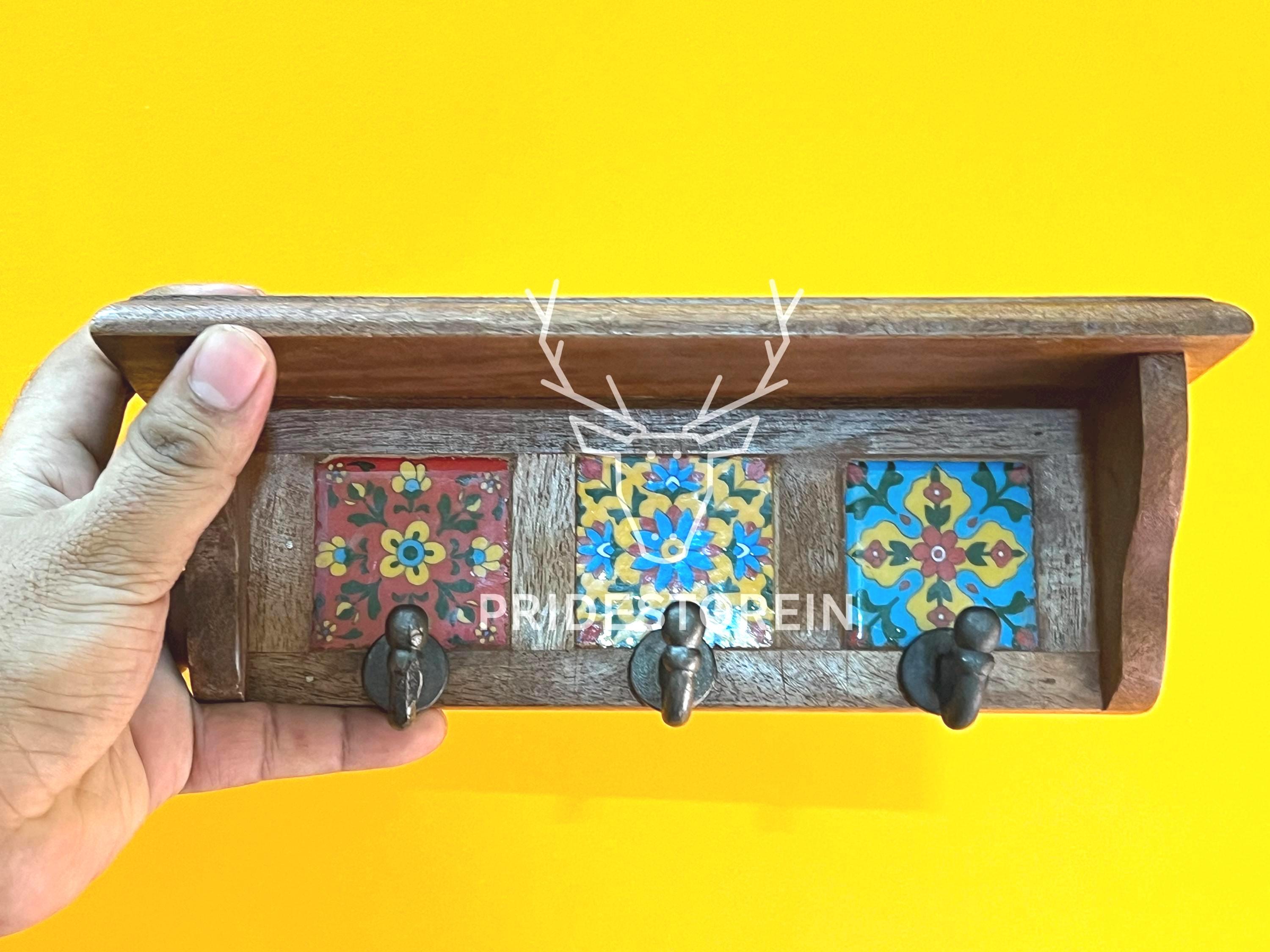 Sleek Ceramic Tile Key Rack