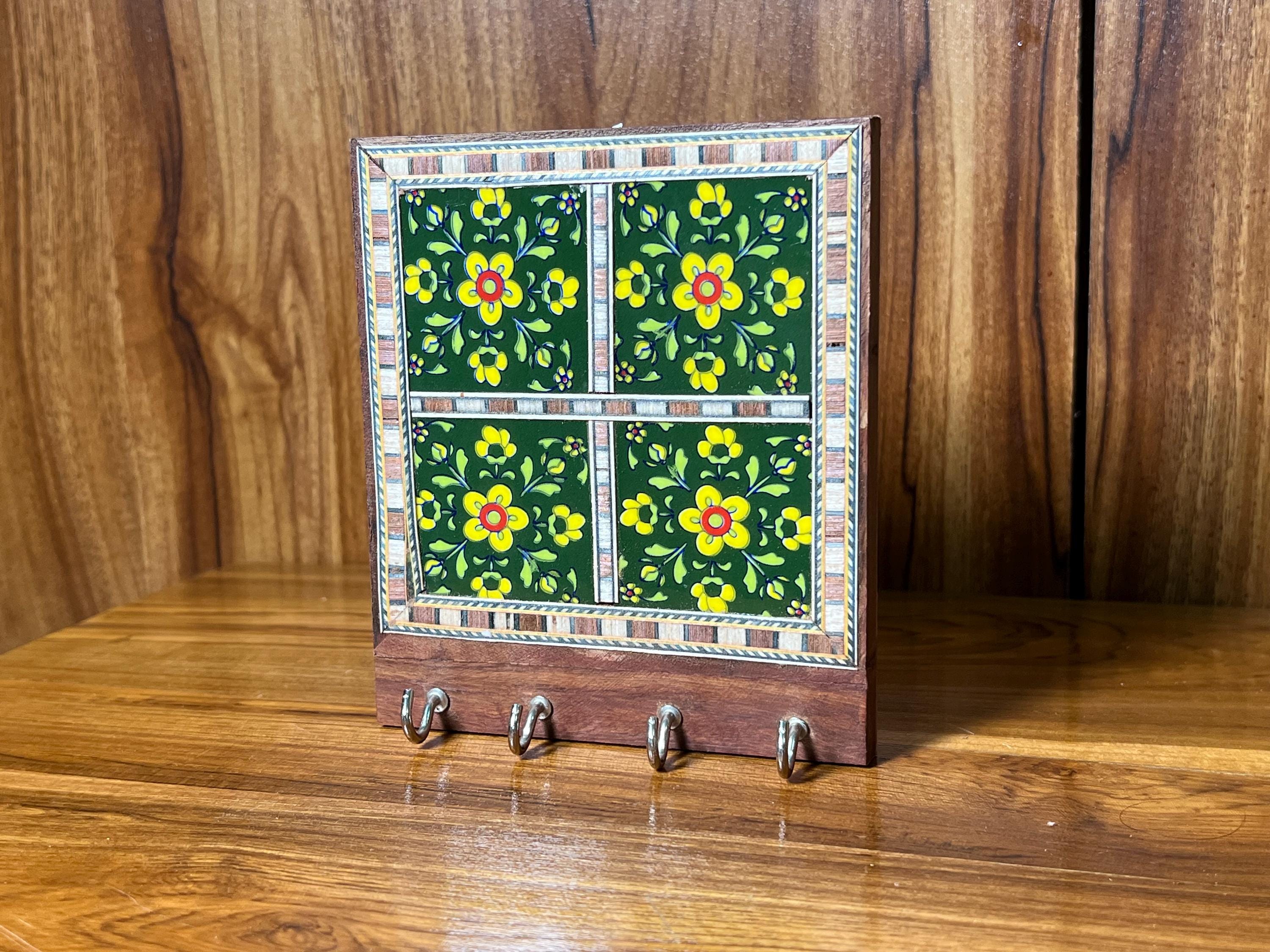 Rustic Floral Key Holder Decor