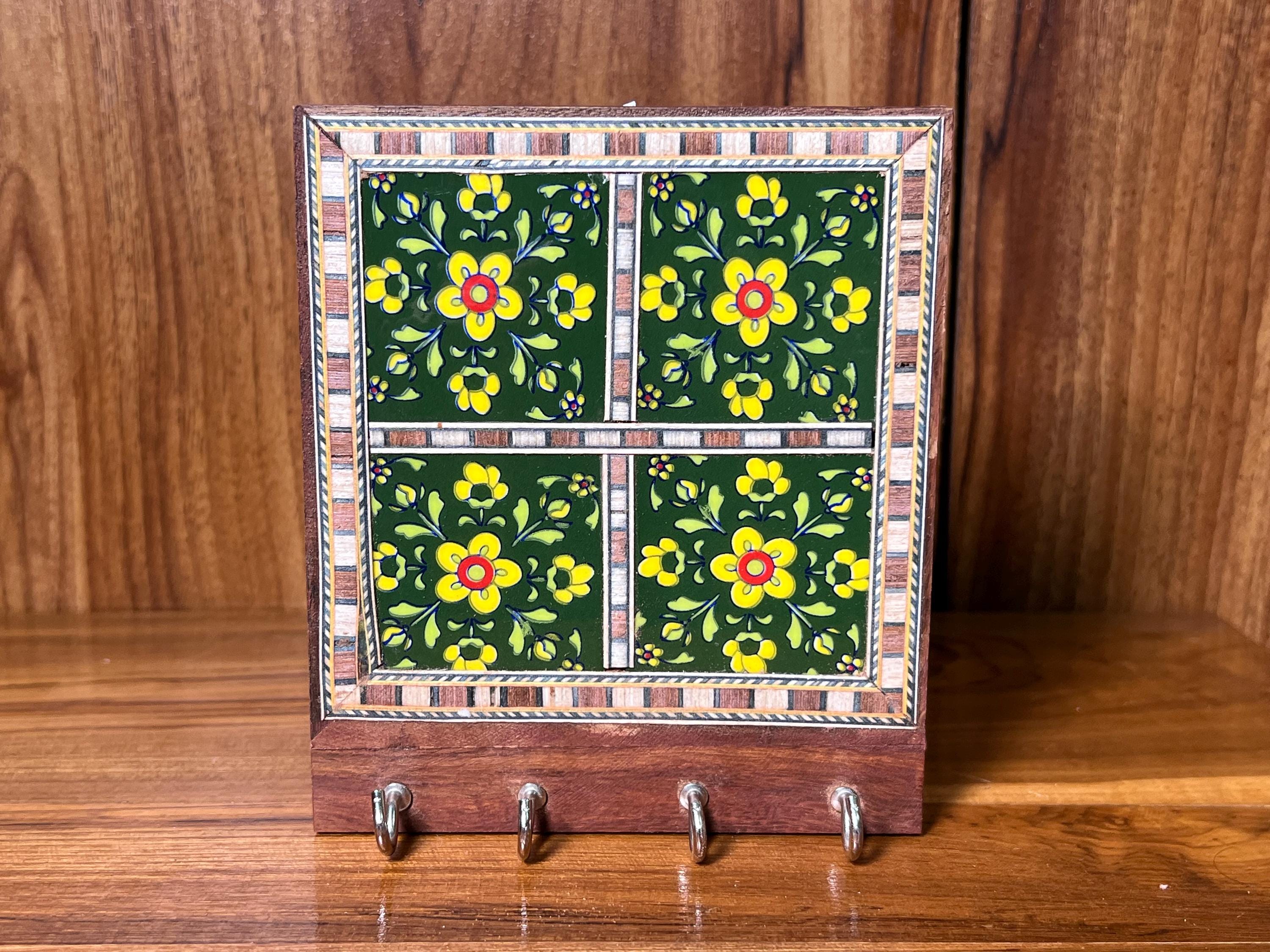Rustic Floral Key Holder Decor
