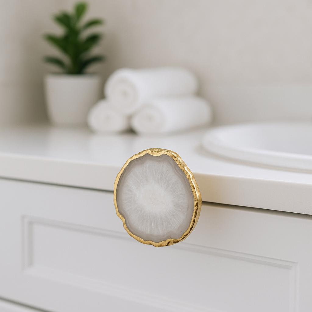 Stunning Natural Agate Coaster with Gold Edges - Perfect for Home Decor or Gifts!