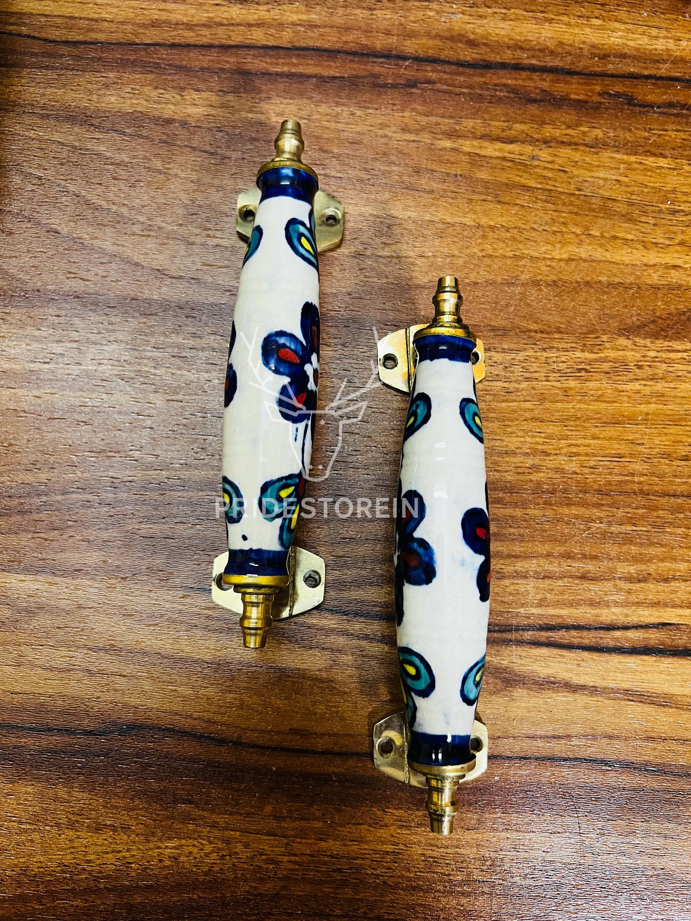 Elegant Floral Brass Cabinet Pull