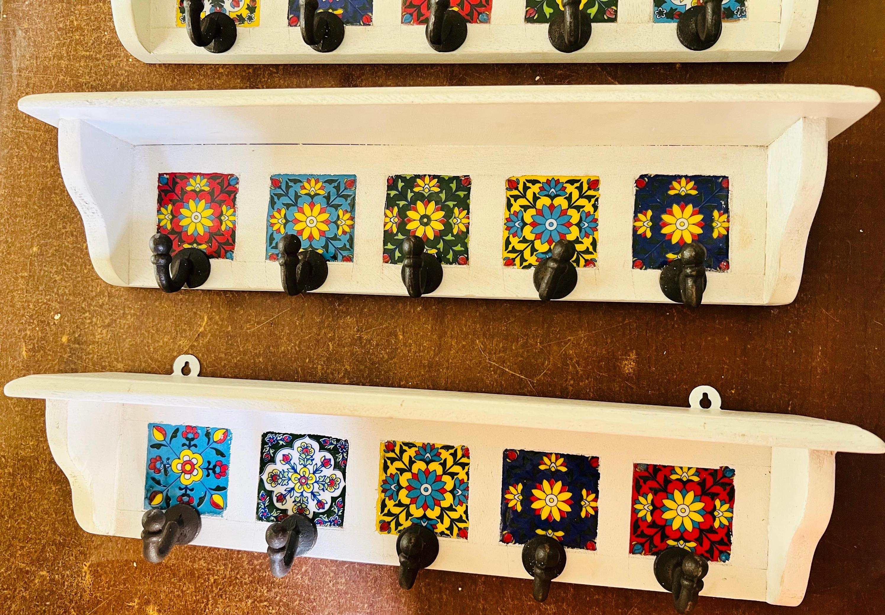 Key Holder Rustic White Wood : Colorful Ceramic Tile Rack
