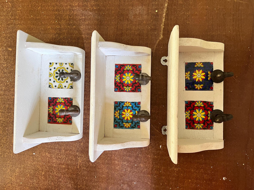 Key Holder Rustic White Wood : Colorful Ceramic Tile Rack