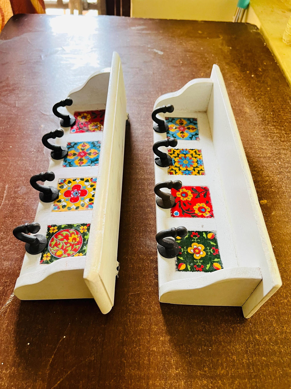 Key Holder Rustic White Wood : Colorful Ceramic Tile Rack