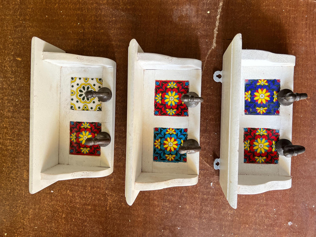 Key Holder Rustic White Wood : Colorful Ceramic Tile Rack