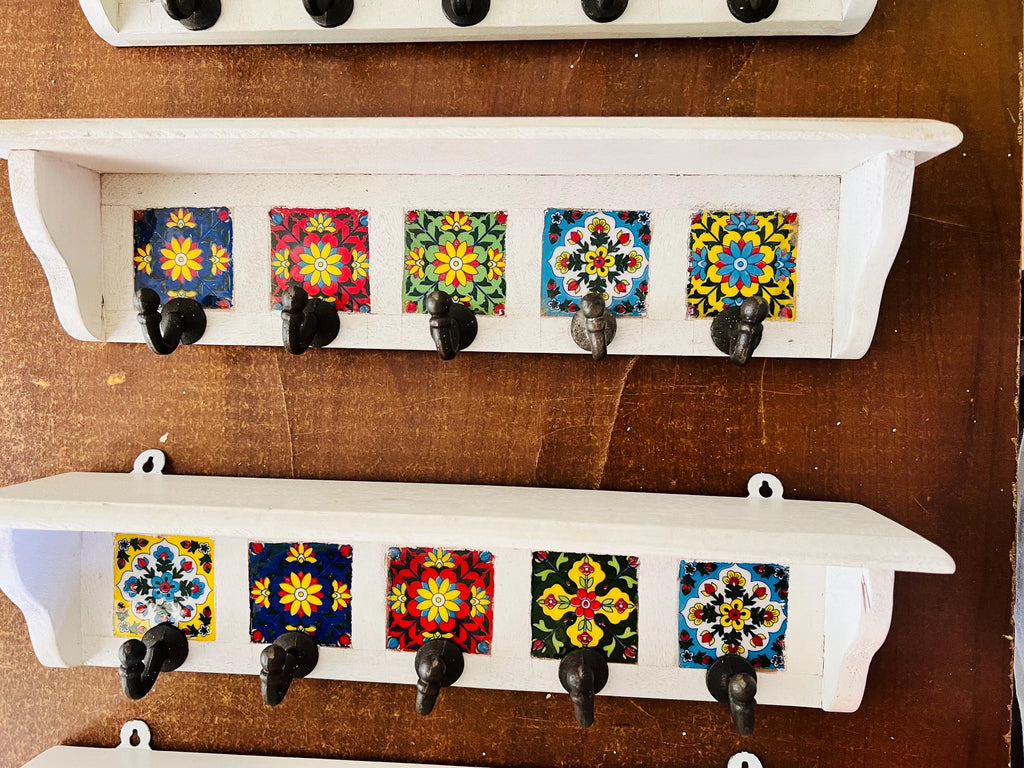 Key Holder Rustic White Wood : Colorful Ceramic Tile Rack